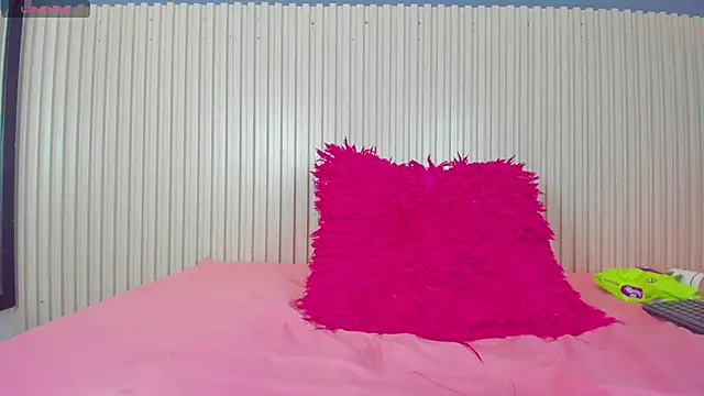 Aida-nicolle online show from 03-13-25, 12:56