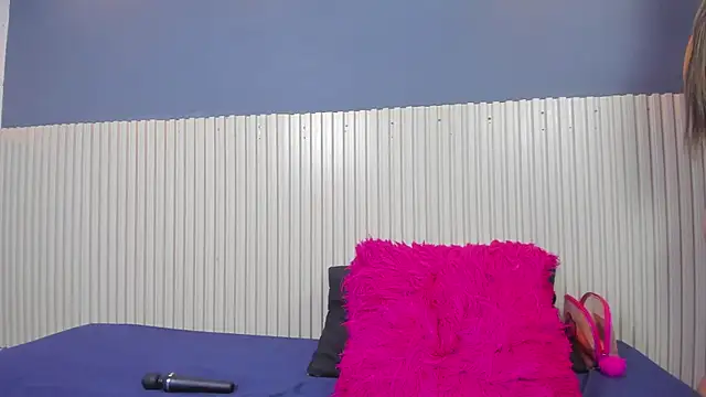 Aida-nicolle online show from 09-10-25, 10:04