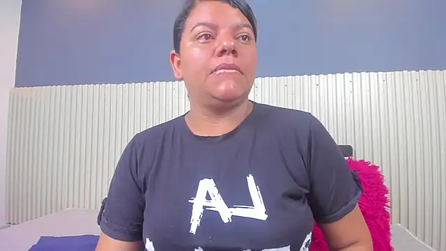 Aida-nicolle online show from 09-12-25, 09:31