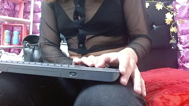 poisondost hot online show from 10-14-25, 11:55