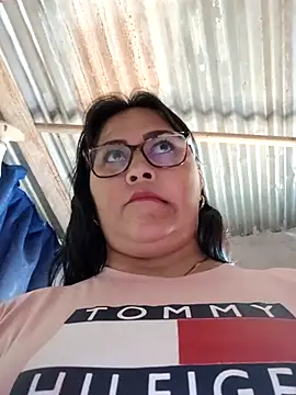 Snapshot of promiscuous-indecent-momm chatting on 02-17-25, 07:21 promiscuous-indecent-momm online show from 02-17-25, 07:21