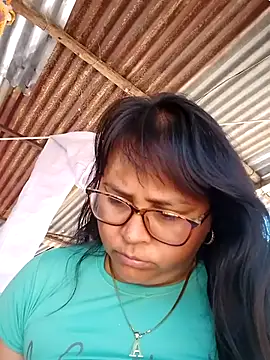 Snapshot of promiscuous-indecent-momm chatting on 02-20-25, 07:52 promiscuous-indecent-momm online show from 02-20-25, 07:52