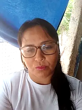 Snapshot of promiscuous-indecent-momm chatting on 02-22-25, 01:46 promiscuous-indecent-momm online show from 02-22-25, 01:46