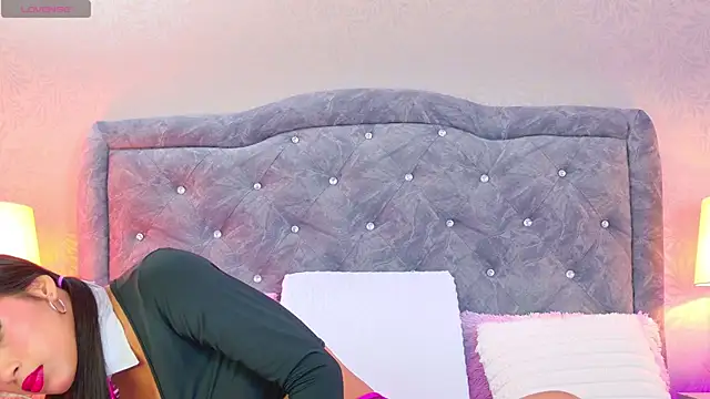 YesyHills online show from 03-18-26, 11:57