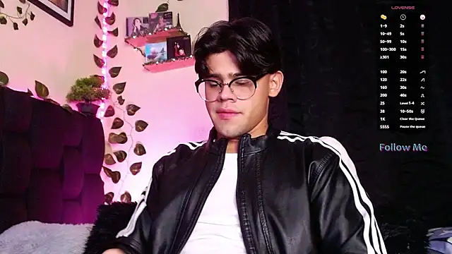 isaac-saenz online show from 02-22-25, 12:16