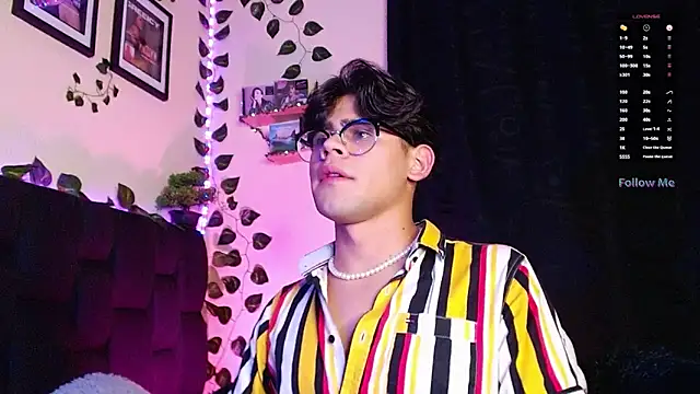 isaac-saenz online show from 03-09-25, 09:46