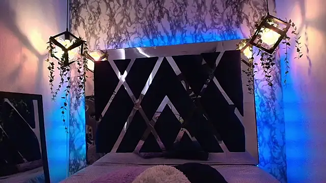 charlotte bluee online show from 09-25-25, 06:44