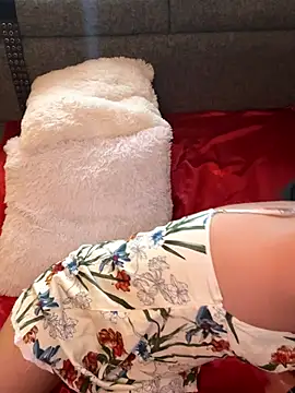 ZafiroKlein online show from 09-27-25, 09:31