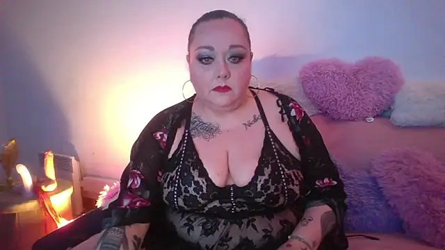 Snapshot of MorganExclusive chatting on 02-21-25, 01:33 MorganExclusive online show from 02-21-25, 01:33