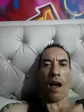 Snapshot of Aruka2013 chatting on 02-19-25, 08:01 Aruka2013 online show from 02-19-25, 08:01