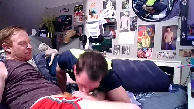 Snapshot of Sk00byJaXxX212 chatting on 10-13-25, 11:49 Sk00byJaXxX212 online show from 10-13-25, 11:49