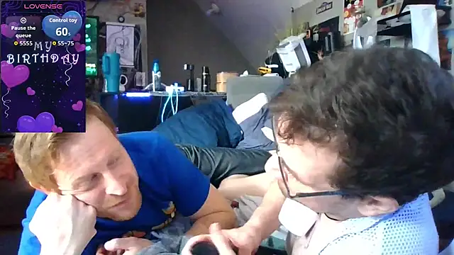 Snapshot of Sk00byJaXxX212 chatting on 10-28-25, 04:31 Sk00byJaXxX212 online show from 10-28-25, 04:31