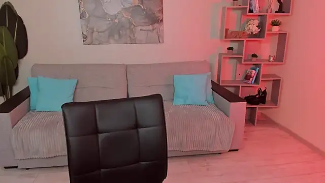 GabriellaMays online show from 04-09-26, 05:07