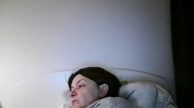 Snapshot of EleanoraMILF chatting on 02-19-25, 10:20 EleanoraMILF online show from 02-19-25, 10:20