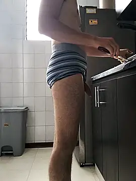 Snapshot of xXDavisXx chatting on 02-13-25, 06:48 xXDavisXx online show from 02-13-25, 06:48