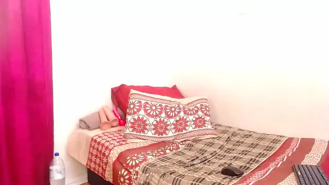 CurvyCutiexx94 online show from 11-11-25, 06:02