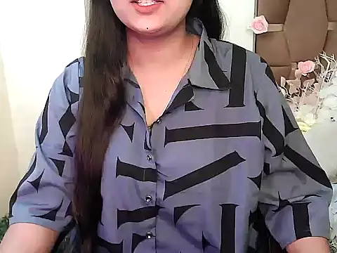 megancatluna online show from 11-17-25, 04:40