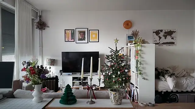 Snapshot of MikymikeBBWD chatting on 12-04-25, 12:47 MikymikeBBWD online show from 12-04-25, 12:47