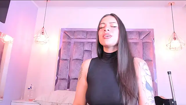 Snapshot of Annie_rhoades chatting on 02-21-25, 05:09 Annie rhoades online show from 02-21-25, 05:09