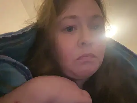 minichattedilatter online show from 02-12-25, 09:11