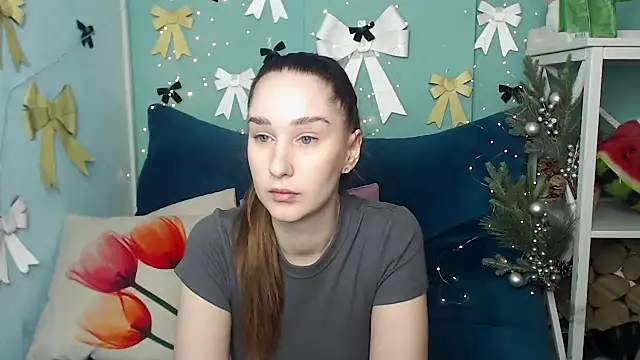 Snapshot of Margarettii chatting on 02-17-25, 05:47 Margarettii online show from 02-17-25, 05:47