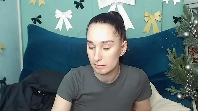 Snapshot of Margarettii chatting on 02-17-25, 08:52 Margarettii online show from 02-17-25, 08:52