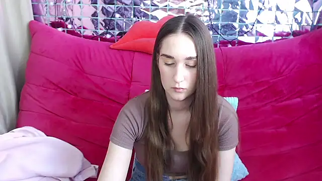 Snapshot of Margarettii chatting on 02-23-25, 09:44 Margarettii online show from 02-23-25, 09:44