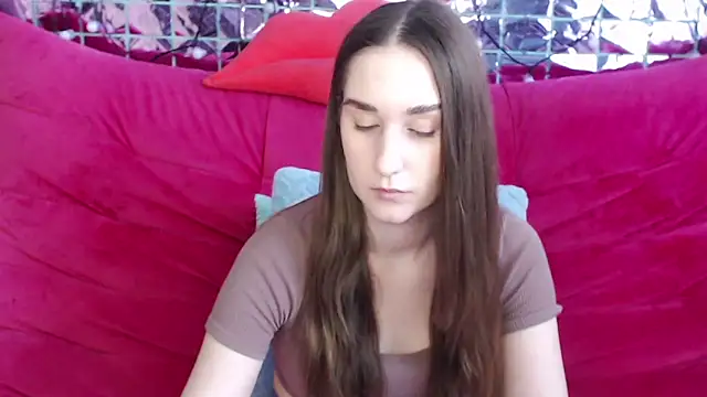 Snapshot of Margarettii chatting on 02-23-25, 01:42 Margarettii online show from 02-23-25, 01:42