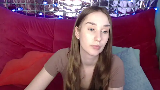 Snapshot of Margarettii chatting on 03-01-25, 03:05 Margarettii online show from 03-01-25, 03:05