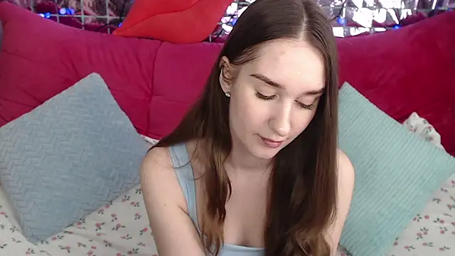 Snapshot of Margarettii chatting on 03-14-25, 09:03 Margarettii online show from 03-14-25, 09:03