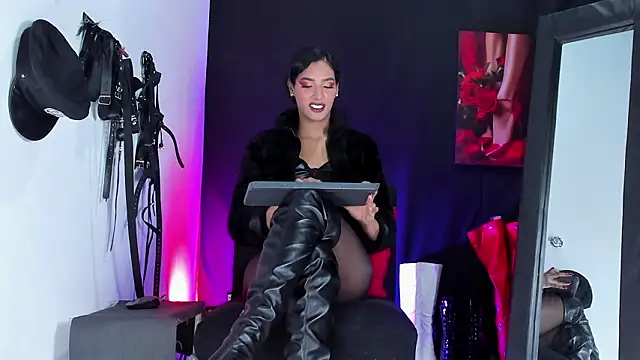 Snapshot of Aleshkastone chatting on 01-17-26, 07:17 Aleshkastone online show from 01-17-26, 07:17