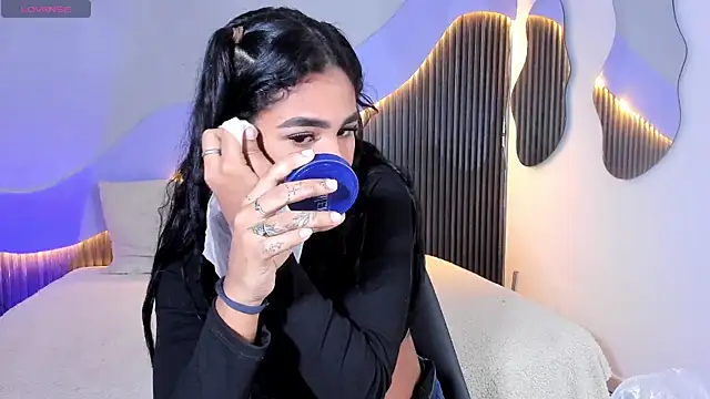 Lana Starlett online show from 12-17-25, 04:07