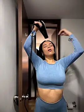 Naatalia online show from 03-27-26, 05:12