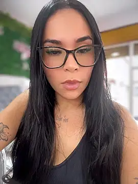 Snapshot of Naatalia chatting on 05-29-26, 05:22 Naatalia online show from 05-29-26, 05:22