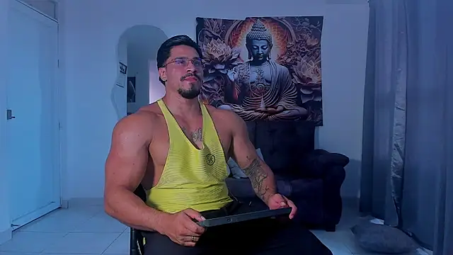 Snapshot of Valentino_Dosantos_ chatting on 09-29-25, 08:57 Valentino Dosantos online show from 09-29-25, 08:57