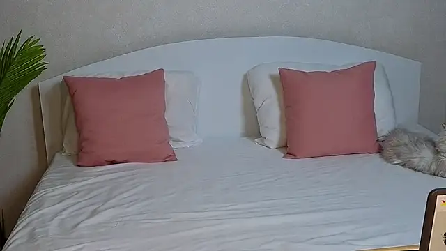 VictoriaPass online show from 09-17-25, 07:48