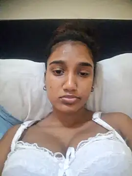 Snapshot of indianpink_lips chatting on 11-06-25, 11:33 indianpink lips online show from 11-06-25, 11:33