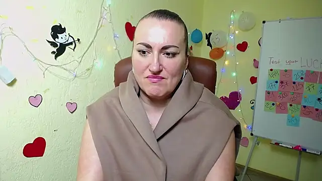 Snapshot of DianaMGG chatting on 02-27-25, 12:13 DianaMGG online show from 02-27-25, 12:13