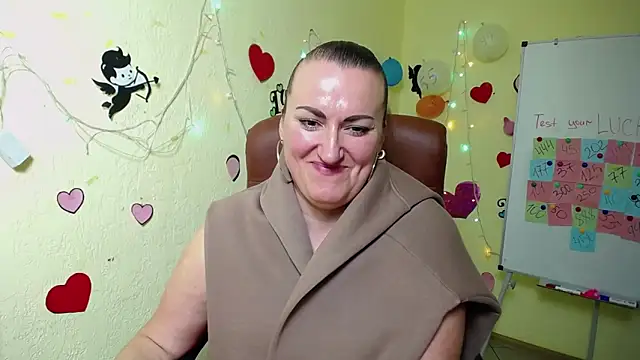 Snapshot of DianaMGG chatting on 02-27-25, 03:15 DianaMGG online show from 02-27-25, 03:15