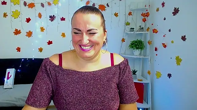 DianaMGG online show from 12-02-25, 06:36