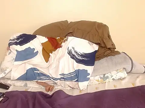 Karishma99  online show from 09-28-25, 11:04