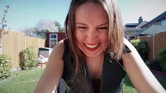 eatmypie69 online show from 04-08-26, 09:42