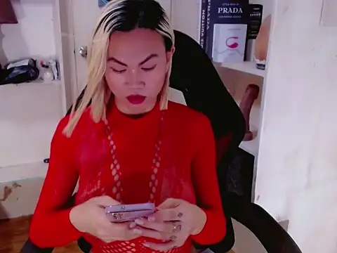 BustyBigBoobsHugeCockTS online show from 02-19-25, 06:22