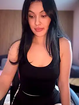 YoungHotMilf97 online show from 02-09-26, 08:40