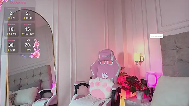 JasmineRoss 1 online show from 04-20-26, 07:48