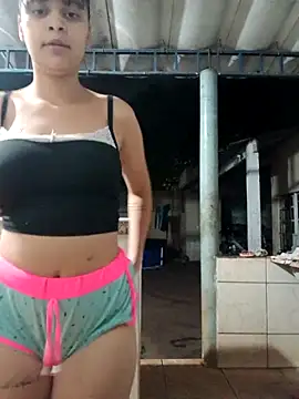 Snapshot of gatinha_18 chatting on 09-20-25, 04:24 gatinha 18 online show from 09-20-25, 04:24