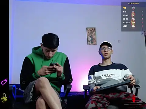 Snapshot of badboys69 chatting on 03-15-25, 01:08 badboys69 online show from 03-15-25, 01:08