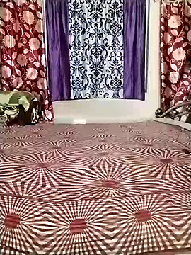 Snapshot of srijashemale chatting on 02-19-25, 07:27 srijashemale online show from 02-19-25, 07:27