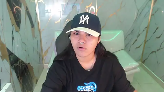 melany rouse18 online show from 11-15-25, 01:18