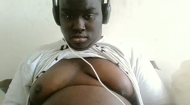 Snapshot of Akawsijunior21 chatting on 02-28-25, 06:20 Akawsijunior21 online show from 02-28-25, 06:20